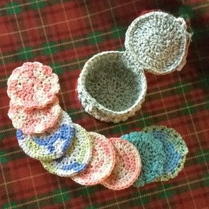 Crocheted 100% Cotton Face Scrubbies W/Case